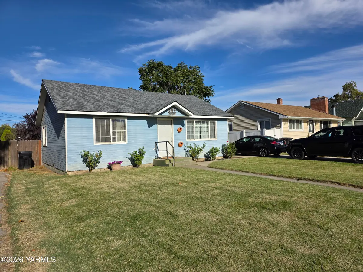 906 Jefferson, Toppenish, WA 98948 - #1
