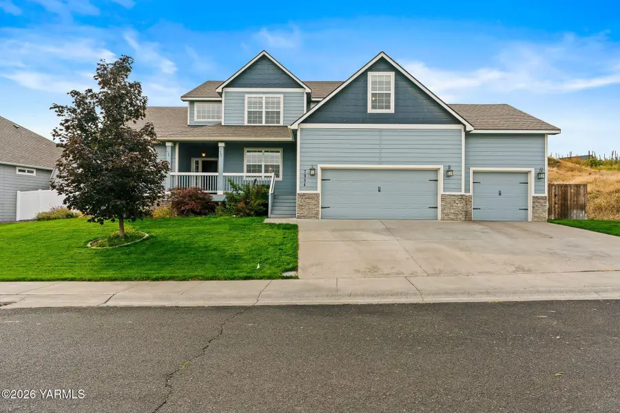 7904 W Washington, Yakima, WA 98903 - #2