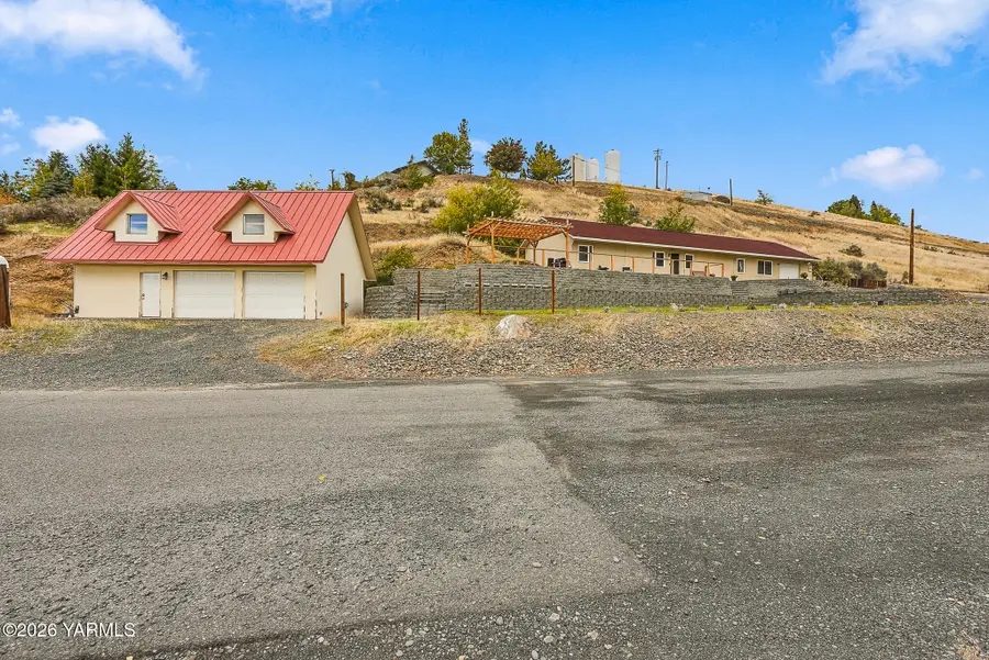 121 Garden, Yakima, WA 98908 - #2