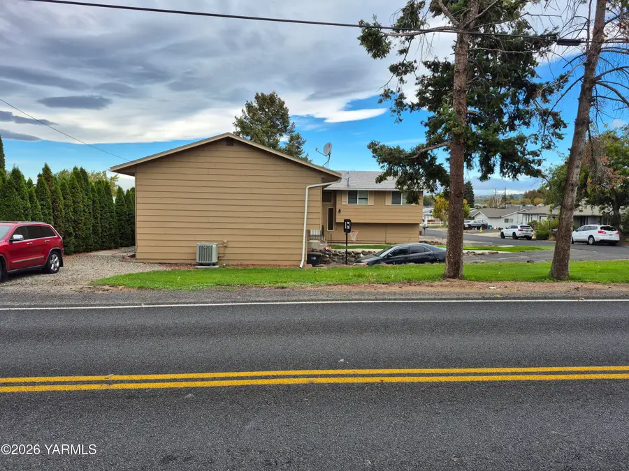 4802& 04 Mccargar St., Yakima, WA 98908 - #3