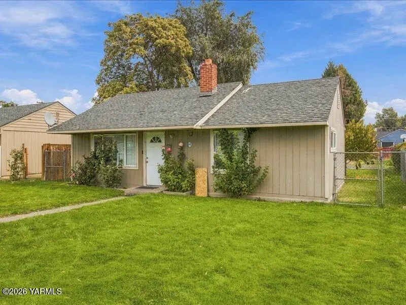 1407 S 11th, Yakima, WA 98902 - #2