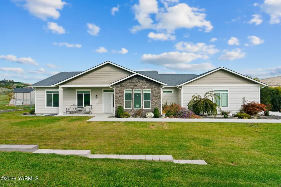 11007 Summitview Ext, Yakima, WA 98908 - #2