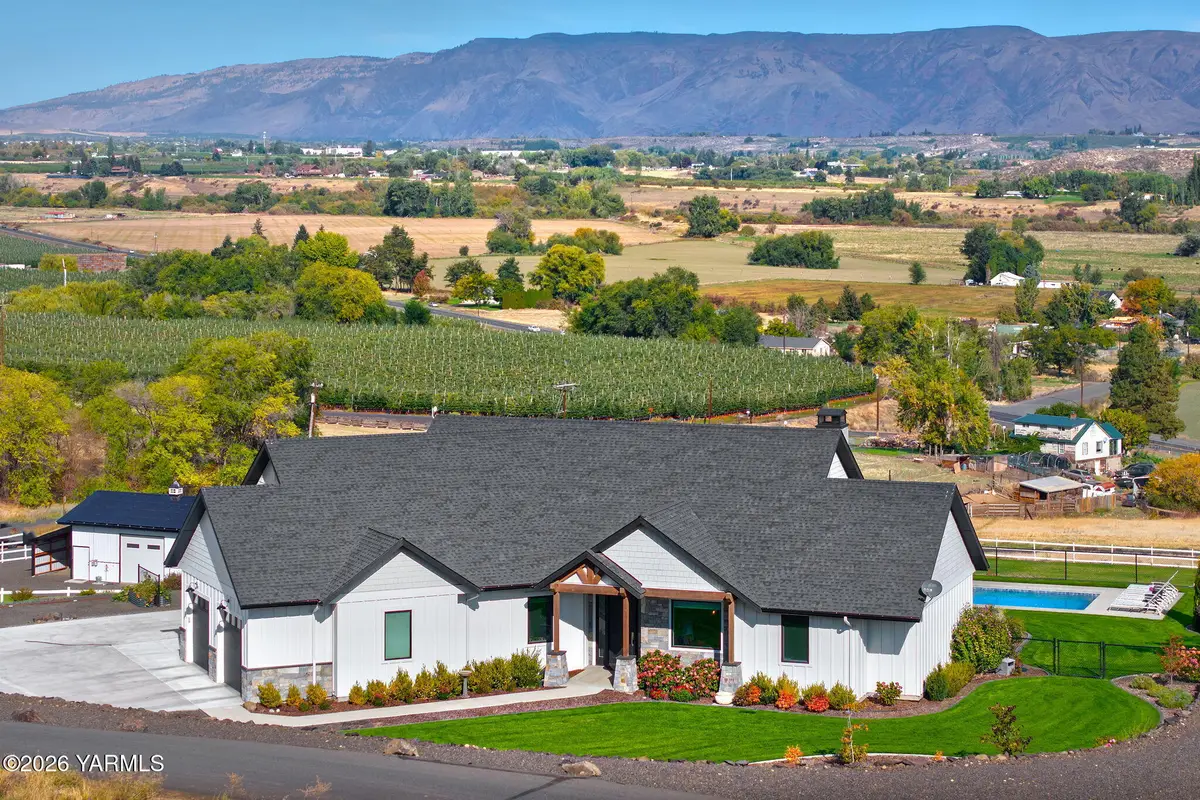 89 Westland, Yakima, WA 98908 - #1
