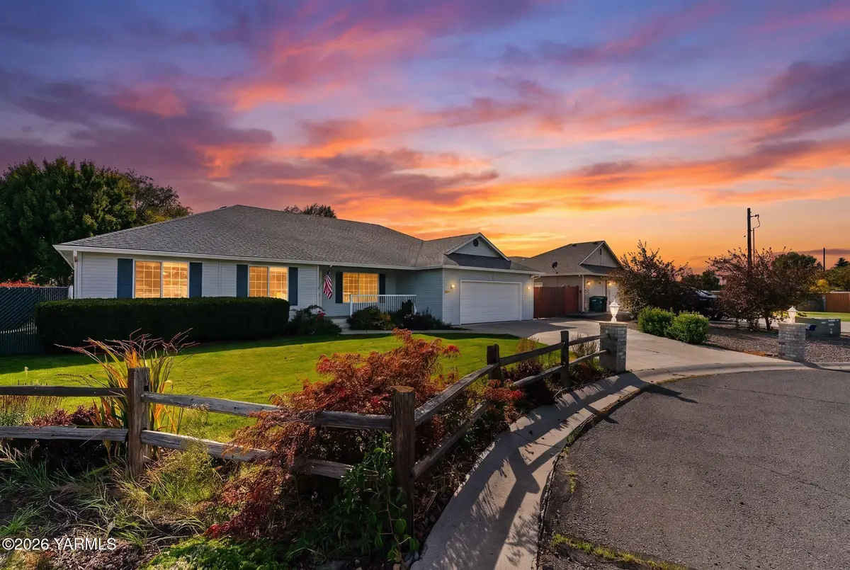 218 S 86th, Yakima, WA 98908 - #1