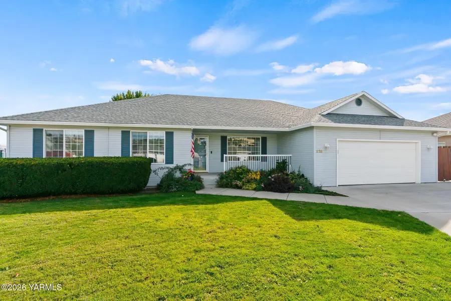218 S 86th, Yakima, WA 98908 - #2