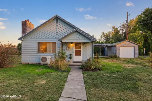 10610 Wide Hollow, Yakima, WA 98908