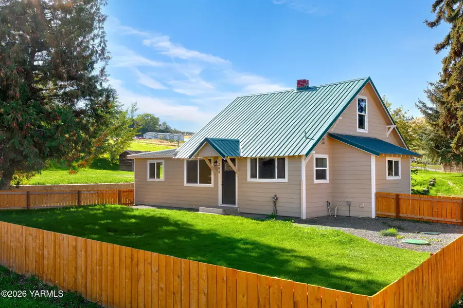 1200 Tibbling, Selah, WA 98942 - #2