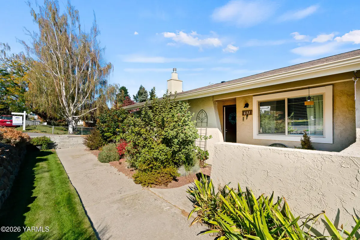 631 N 50th, Yakima, WA 98908 - #1