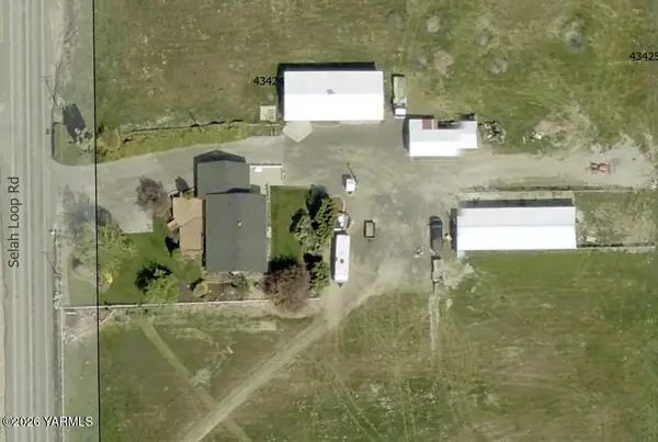 2561 Selah Loop, Selah, WA 98942