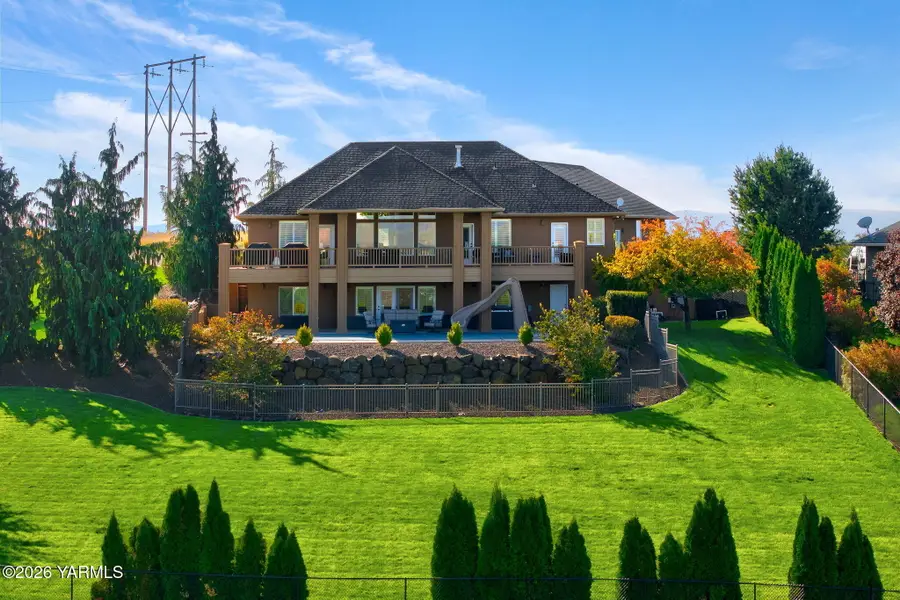 828 Lookout Point, Selah, WA 98942 - #3