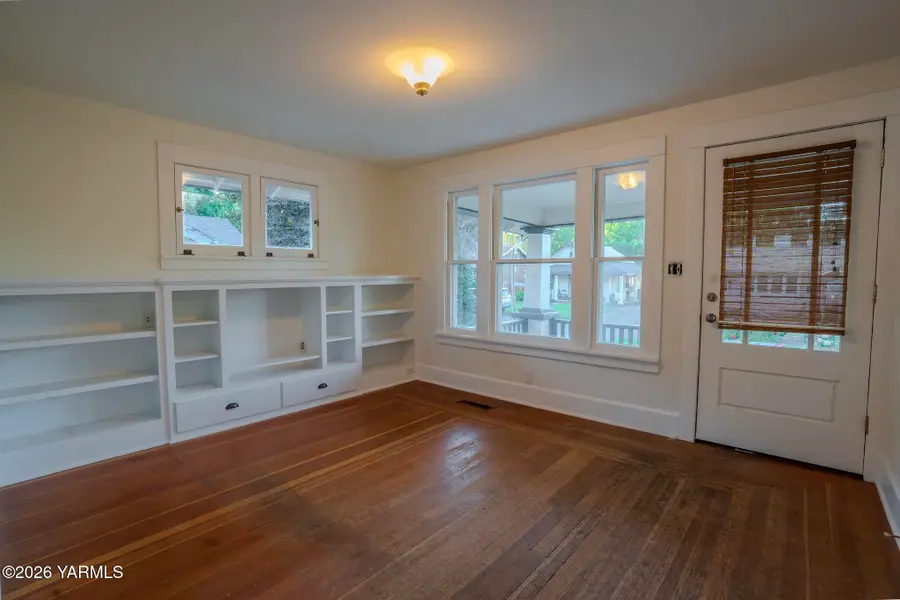 1908 Browne, Yakima, WA 98902 - #3