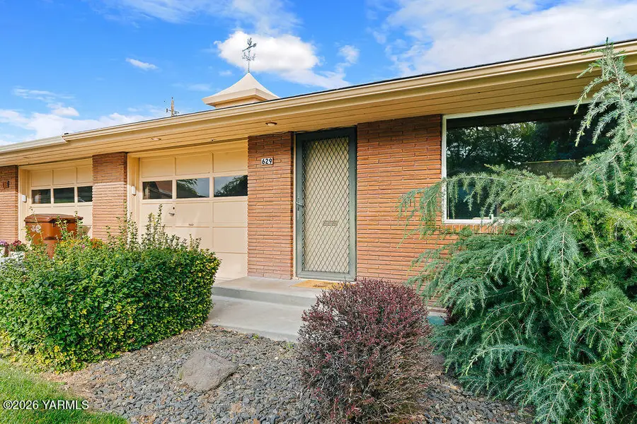 629 Estee, Yakima, WA 98908 - #3