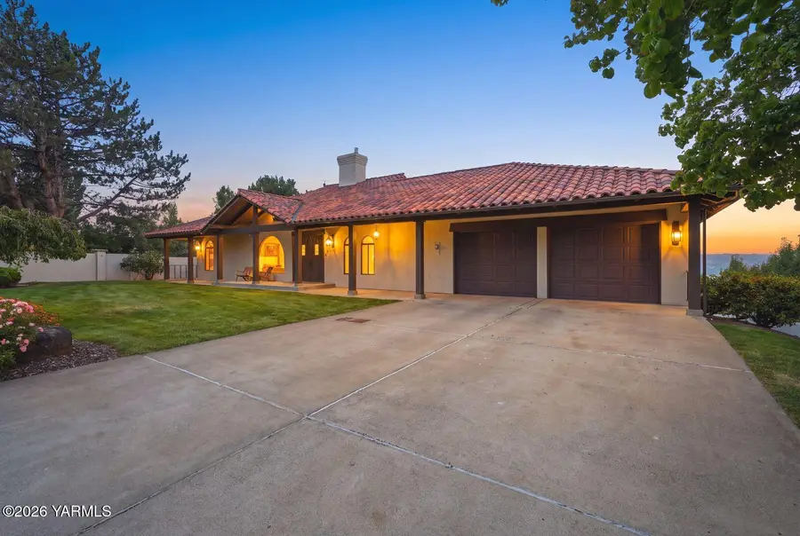 530 Brown, Selah, WA 98942 - #3