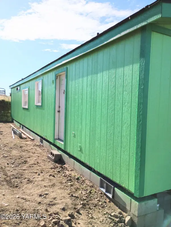 16145 N Wenas, Selah, WA 98942