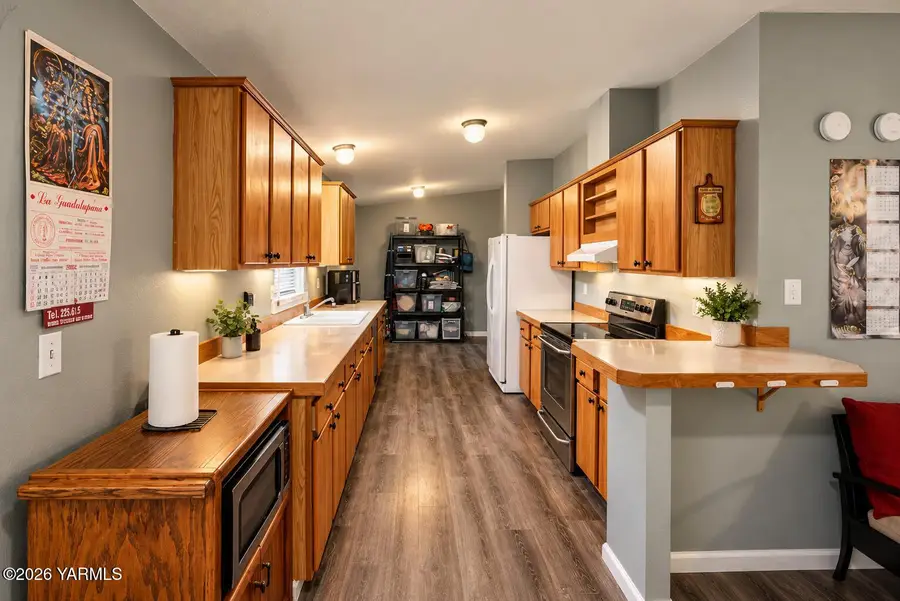 121 Northstone, Zillah, WA 98953 - #3