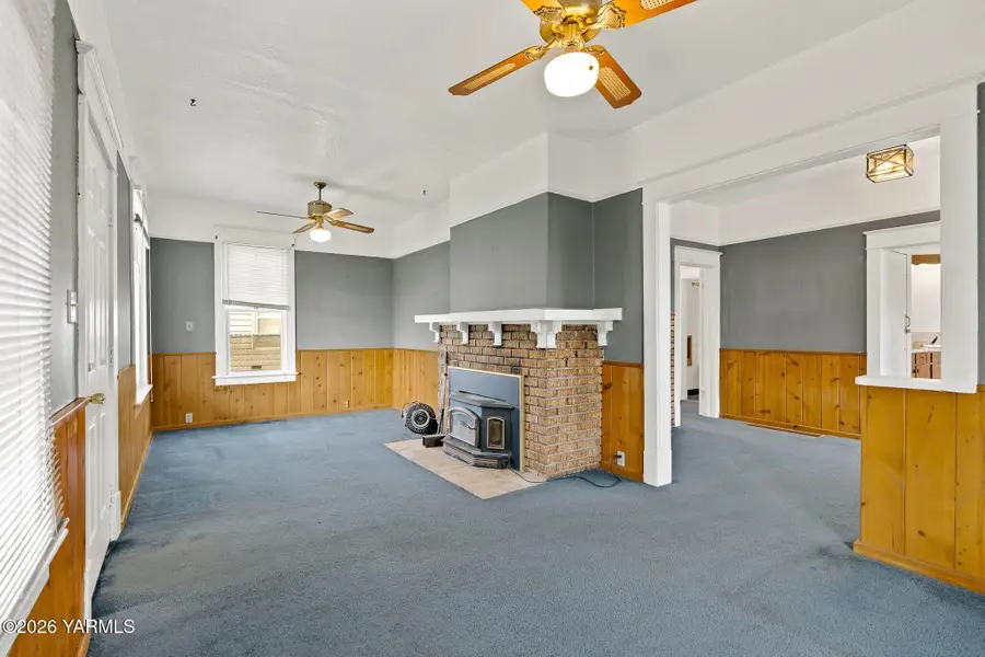 813 N 2nd, Yakima, WA 98901 - #3