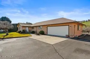 142 Pleasant Valley Rd, Yakima, WA 98908 - #3