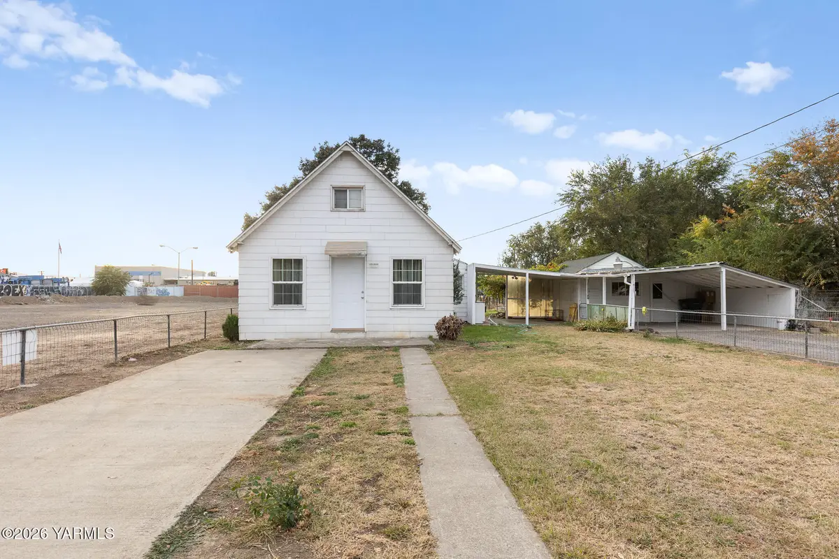 1706 S 18th, Yakima, WA 98901 - #1