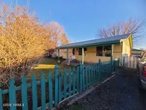 10608 Hackett Rd, Yakima, WA 98903 - #2