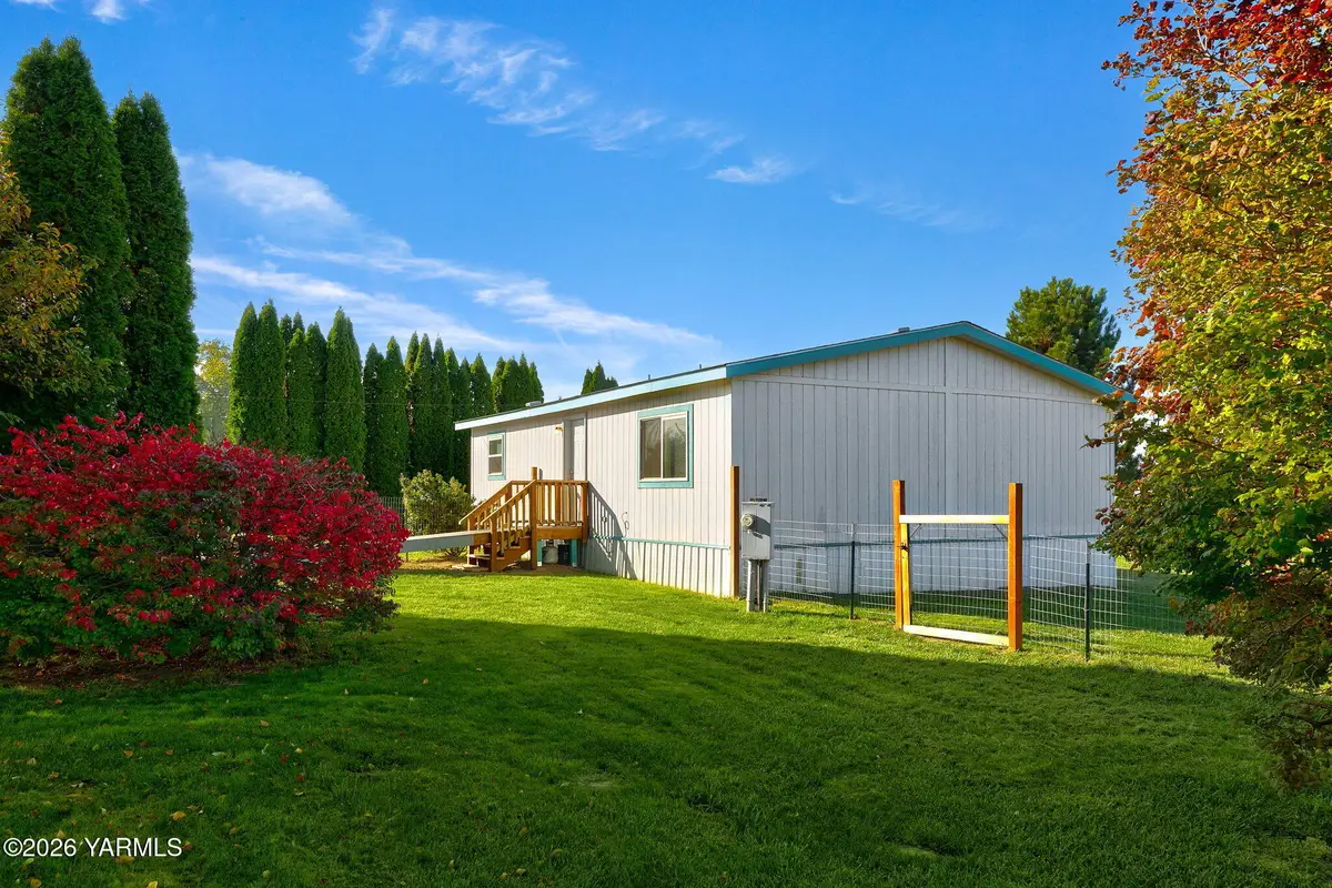 2460 Duffield, Moxee, WA 98936 - #1
