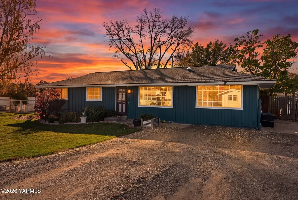 91 Kinne, Selah, WA 98942 - #1