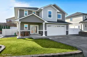 126 Lyle Loop Rd, Selah, WA 98942