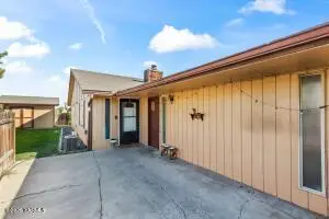 1209 S 43rd Ave, Yakima, WA 98908 - #1