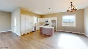 4606 W Larch Ave, Yakima, WA 98903 - #3