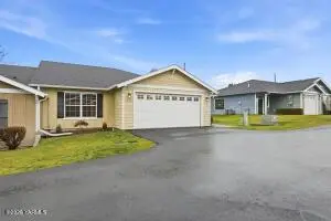 5722 W Walnut St #2, Yakima, WA 98908 - #3