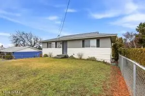 16 N 72nd Ave, Yakima, WA 98908 - #3