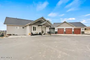 455 Rankin Rd, Selah, WA 98942 - #2