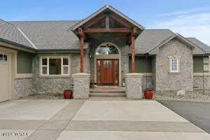 7801 Ryegrass Rd, Yakima, WA 98903 - #2