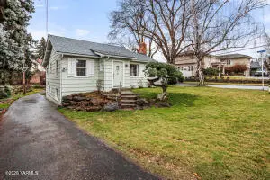 2312 W Yakima Ave, Yakima, WA 98902 - #1