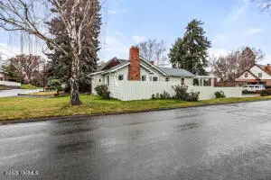 2312 W Yakima Ave, Yakima, WA 98902 - #3