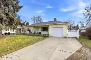 919 S 28th Ave, Yakima, WA 98902