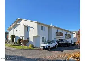 3700 Carriage Park Ln, Yakima, WA 98902 - #2