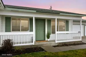 239 Joyce Pl, Yakima, WA 98908