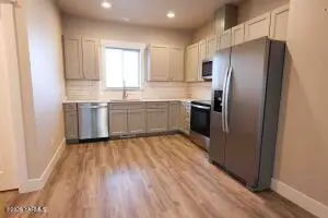 2600 Racquet Ln #28, Yakima, WA 98902 - #1