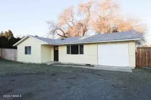 502 S Friedline Rd, Yakima, WA 98908 - #1