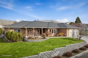 5005 Sycamore Dr, Yakima, WA 98901 - #2