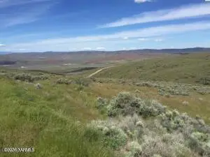 NKA Roza Hill Dr, Yakima, WA 98901 - Image #3