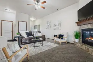 2012 S 58th Ave, Yakima, WA 98903 - #2