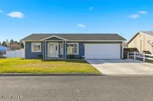 1504 S 28th Ave, Yakima, WA 98902 - #1