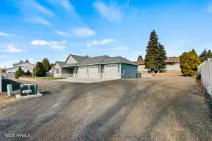 12 N 96th Ave, Yakima, WA 98908 - #2