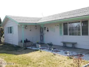 106 Sky Vista Pl, Yakima, WA 98901 - #3