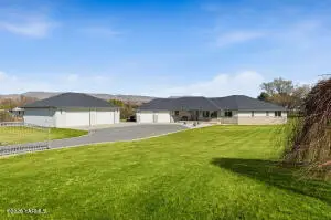 461 White Rd, Yakima, WA 98901 - #2