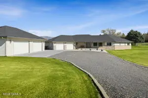 461 White Rd, Yakima, WA 98901 - #3