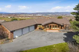 3409 Goodman Rd, Yakima, WA 98903 - #1