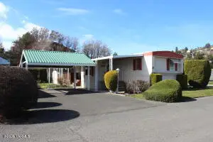 3601 Castlevale Rd #38, Yakima, WA 98902