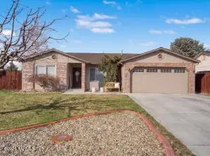 1518 S 28th Ave, Yakima, WA 98902